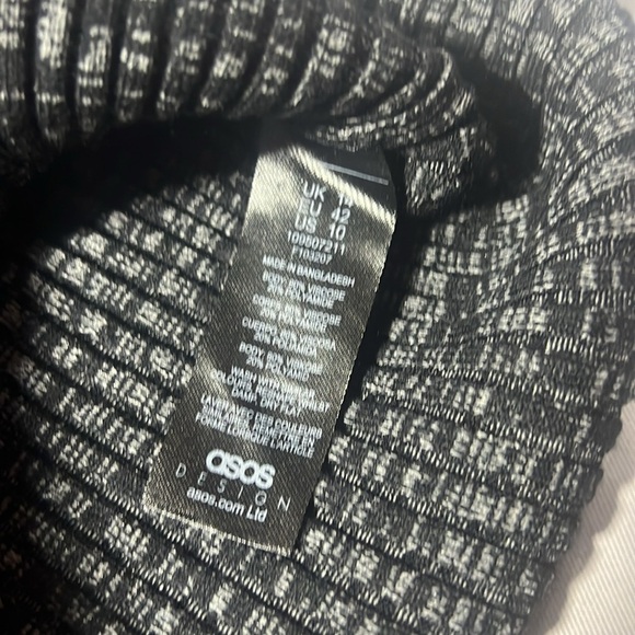 Women’s ASOS turtleneck - Picture 4 of 7